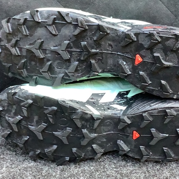 Salomon Speed Cross 6. Size 8 color is teal. Gore-tex - Picture 4 of 4